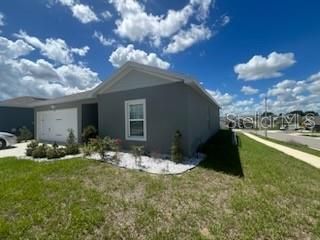 For Sale: $320,000 (3 beds, 2 baths, 1450 Square Feet)