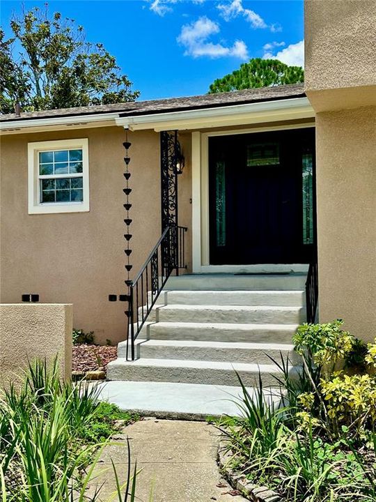 Active With Contract: $649,000 (4 beds, 2 baths, 2406 Square Feet)