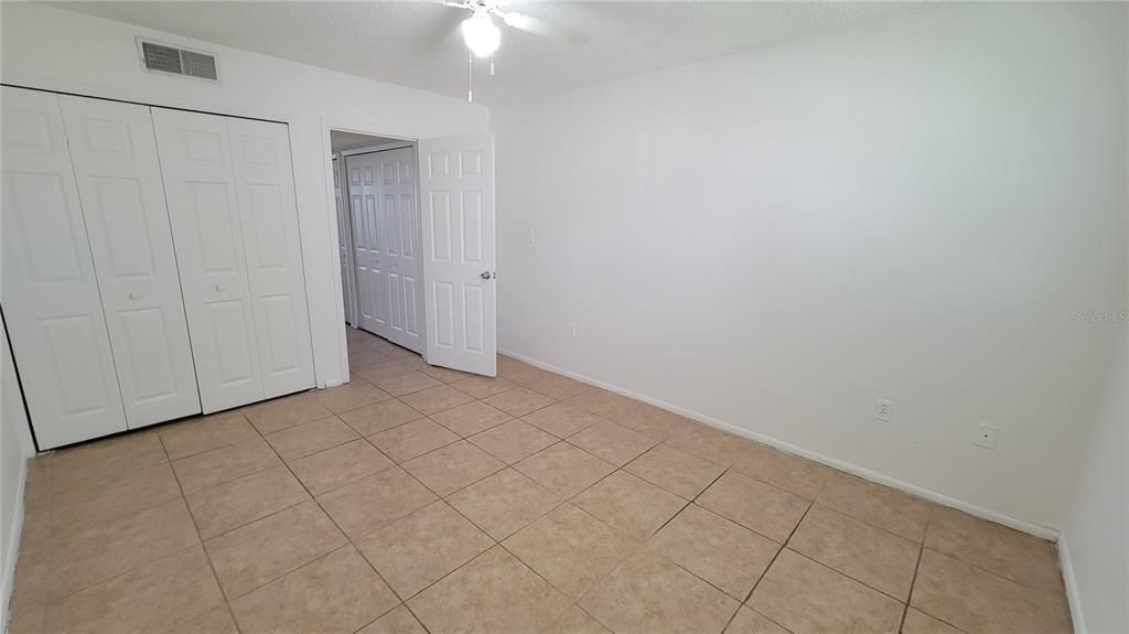 Recently Rented: $1,395 (2 beds, 1 baths, 780 Square Feet)