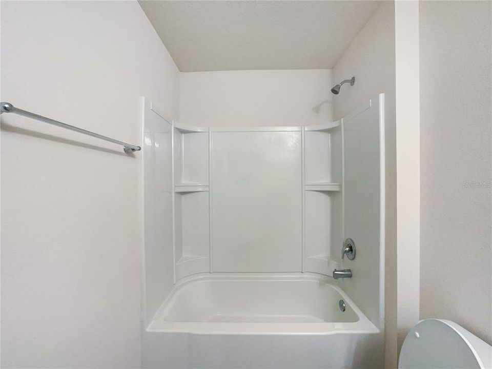 For Sale: $307,000 (4 beds, 2 baths, 1698 Square Feet)