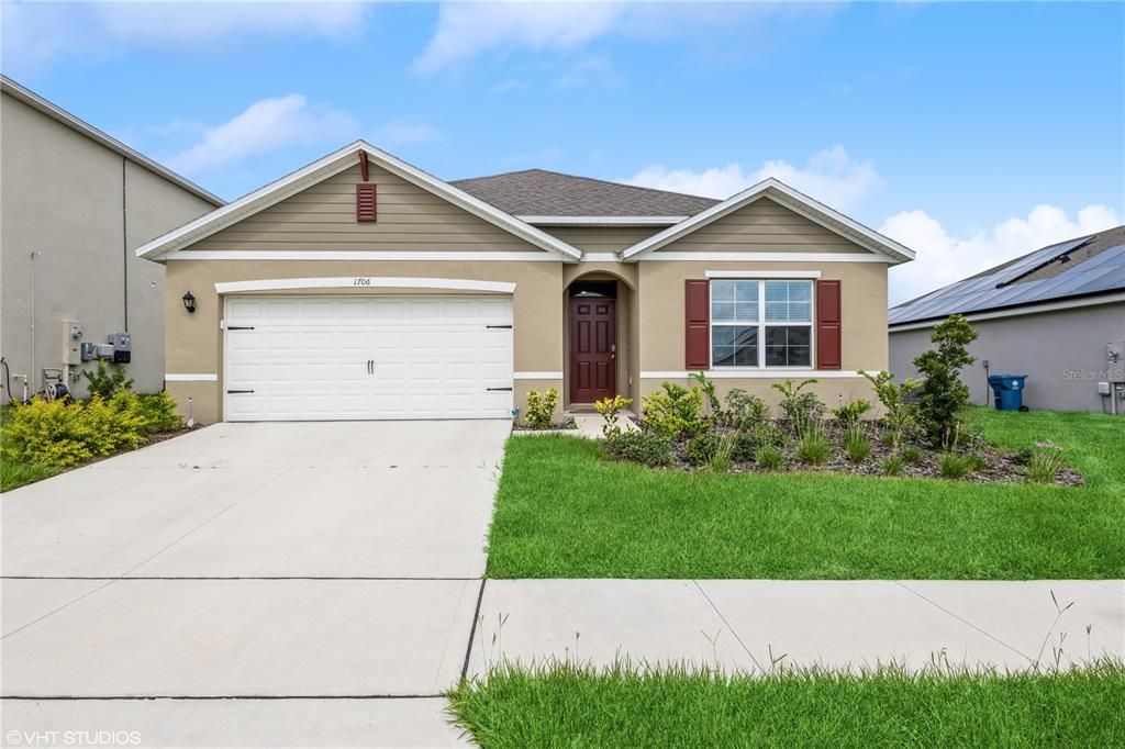 For Sale: $339,995 (4 beds, 2 baths, 1867 Square Feet)