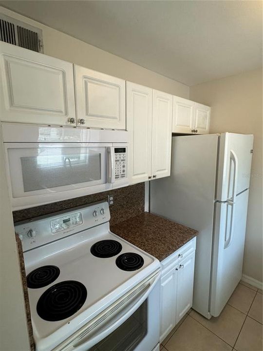 For Rent: $1,600 (1 beds, 1 baths, 600 Square Feet)