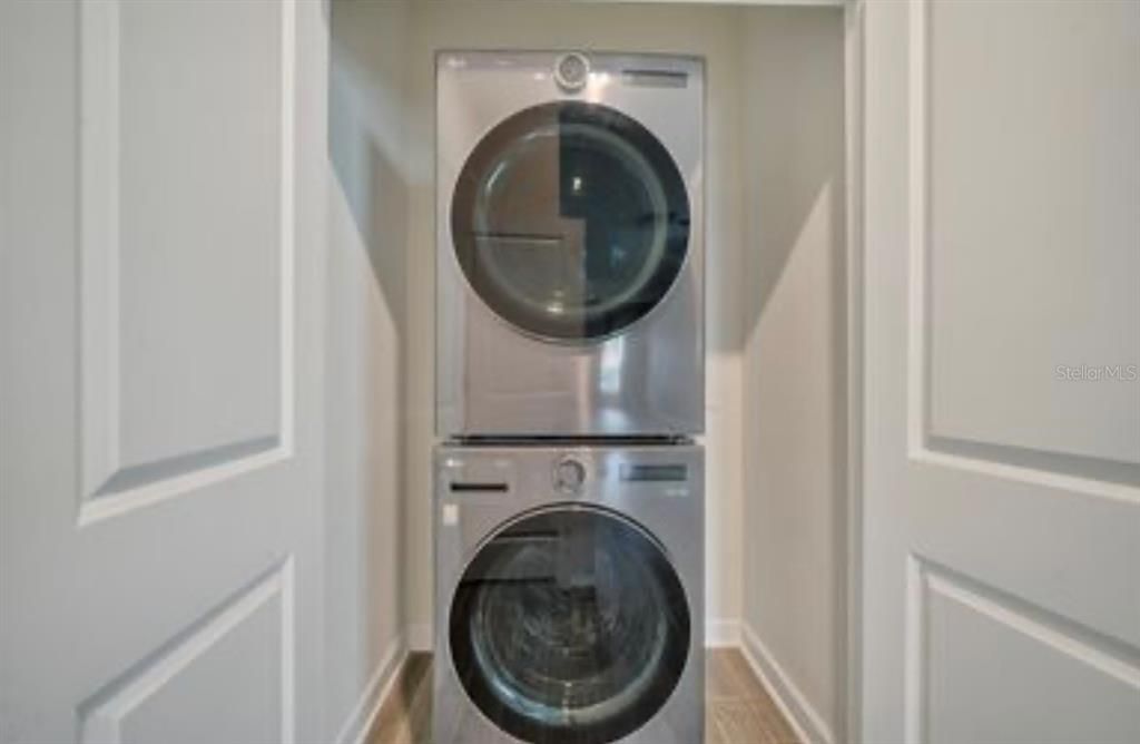 Apartment's Washer and Dryer