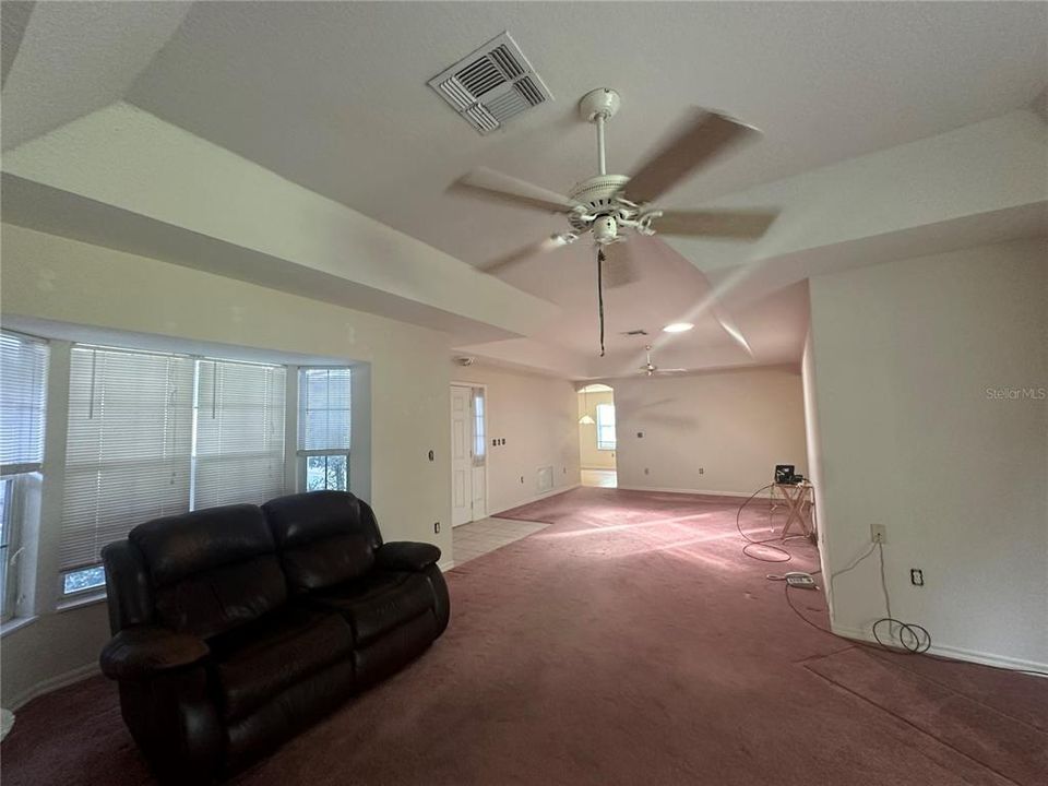 For Sale: $229,888 (2 beds, 2 baths, 1456 Square Feet)