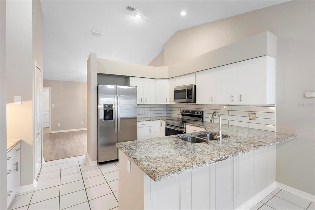 For Sale: $454,900 (3 beds, 2 baths, 2577 Square Feet)