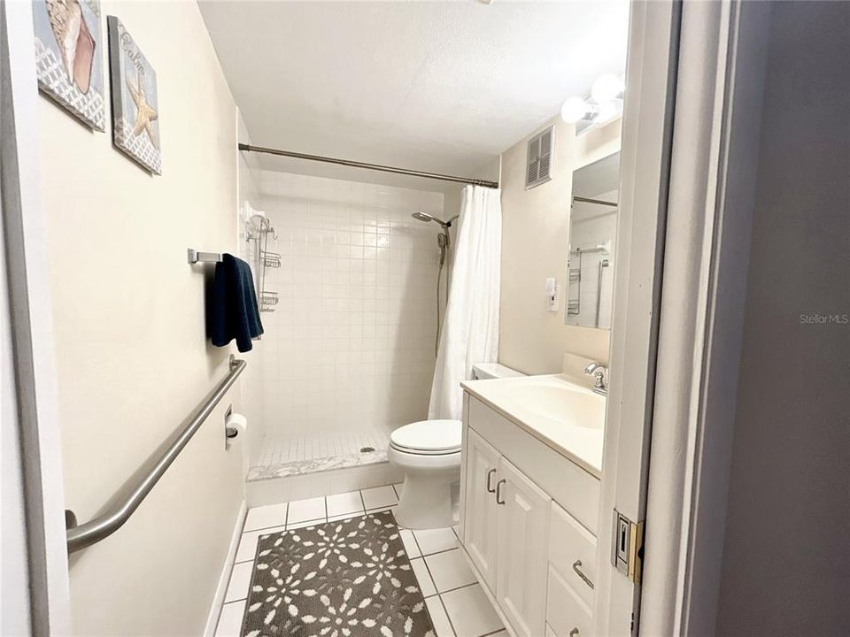 For Sale: $259,900 (2 beds, 2 baths, 1245 Square Feet)