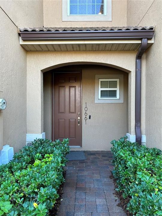 Active With Contract: $3,000 (4 beds, 2 baths, 2052 Square Feet)