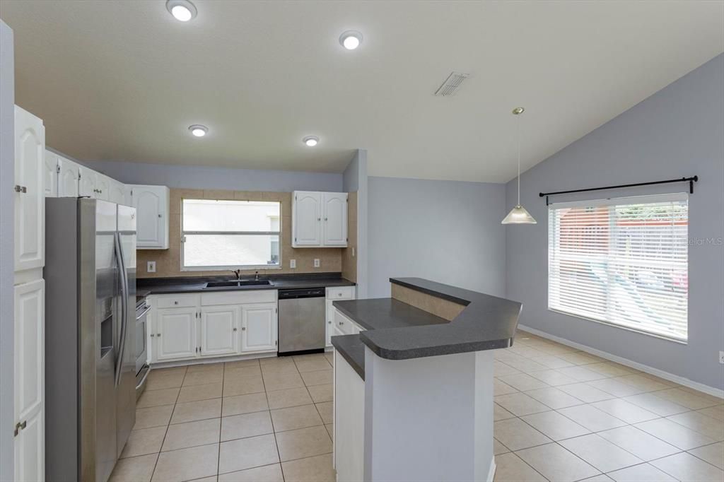 For Sale: $410,000 (4 beds, 2 baths, 1957 Square Feet)