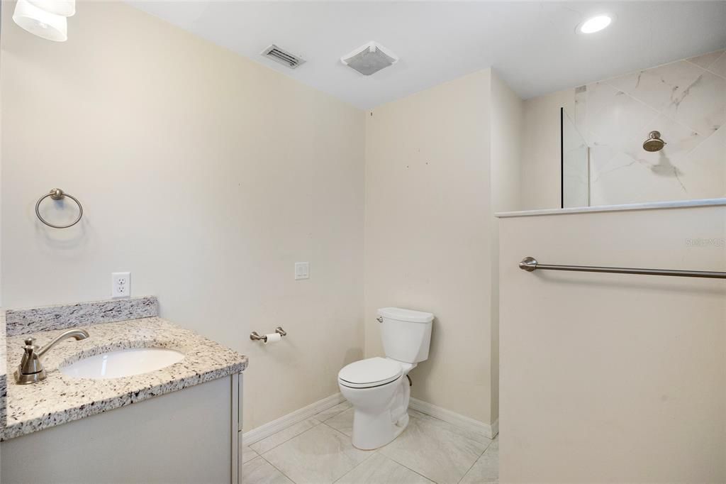 Active With Contract: $249,995 (3 beds, 2 baths, 1602 Square Feet)