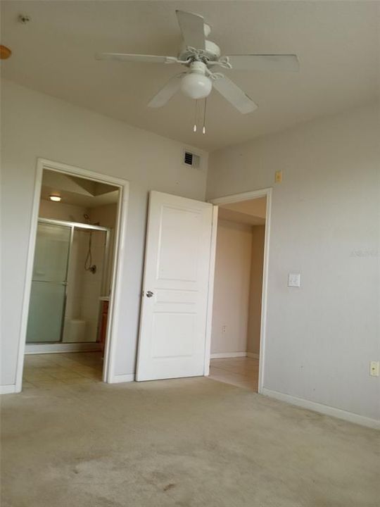 For Sale: $239,900 (2 beds, 2 baths, 1089 Square Feet)