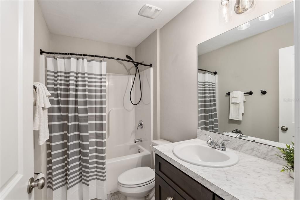 Active With Contract: $239,000 (3 beds, 2 baths, 1215 Square Feet)