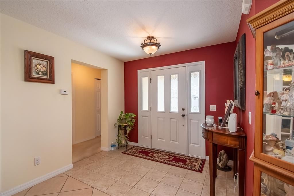 For Sale: $285,000 (2 beds, 2 baths, 1662 Square Feet)