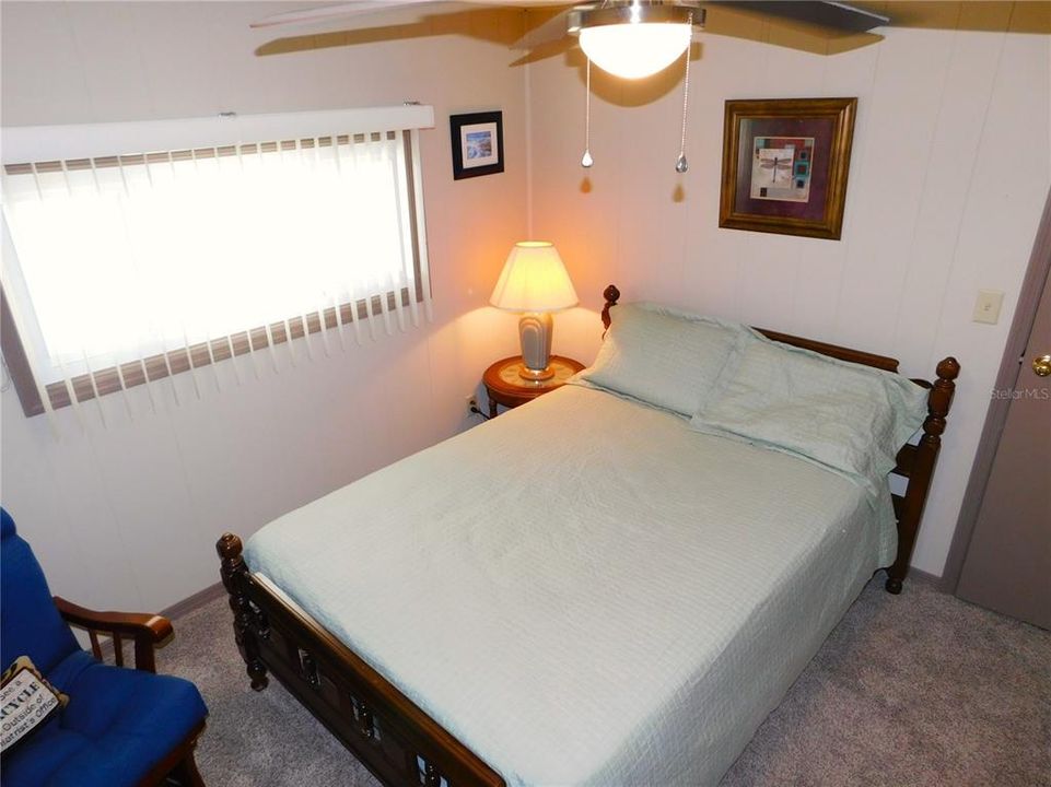 For Sale: $208,000 (2 beds, 2 baths, 1200 Square Feet)