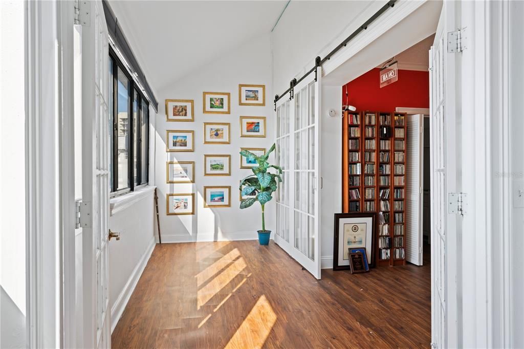 For Sale: $699,900 (2 beds, 2 baths, 1775 Square Feet)