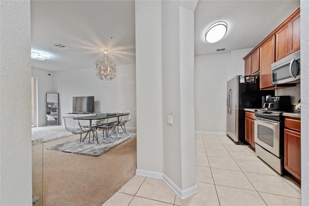 For Sale: $235,000 (2 beds, 2 baths, 1112 Square Feet)