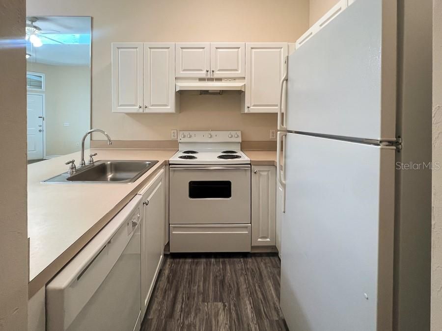 For Rent: $1,095 (2 beds, 2 baths, 664 Square Feet)