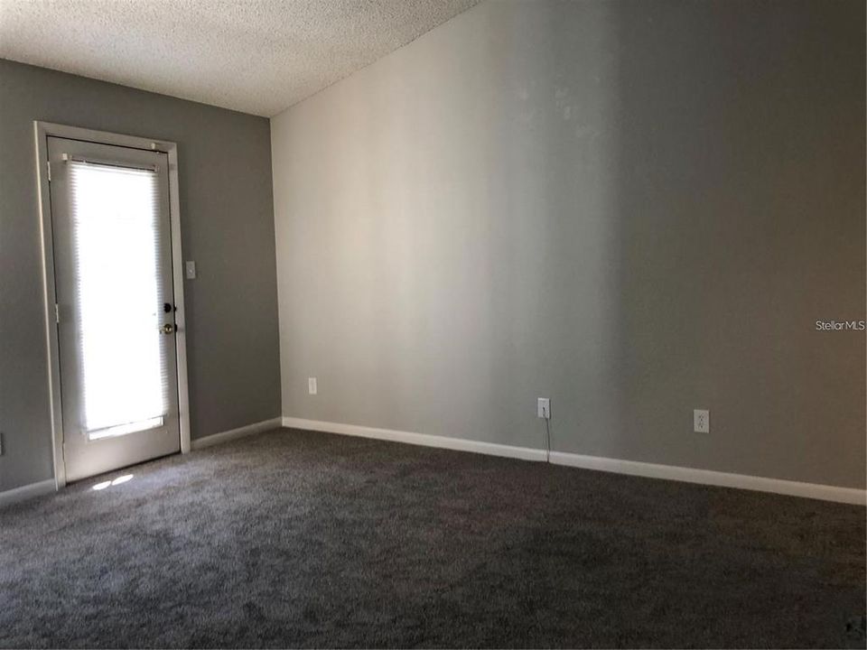 For Rent: $1,400 (1 beds, 1 baths, 660 Square Feet)