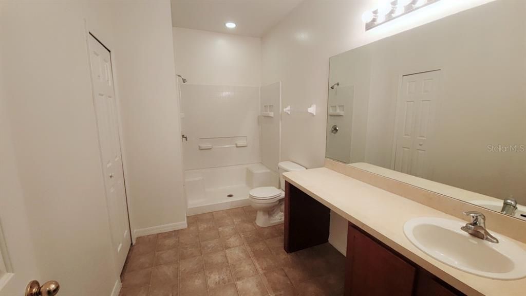 For Sale: $289,250 (3 beds, 2 baths, 1567 Square Feet)