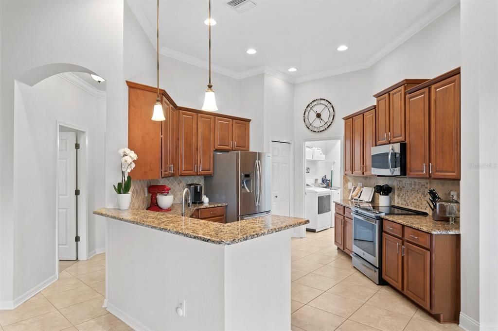 42" upper cabinets and breakfast bar