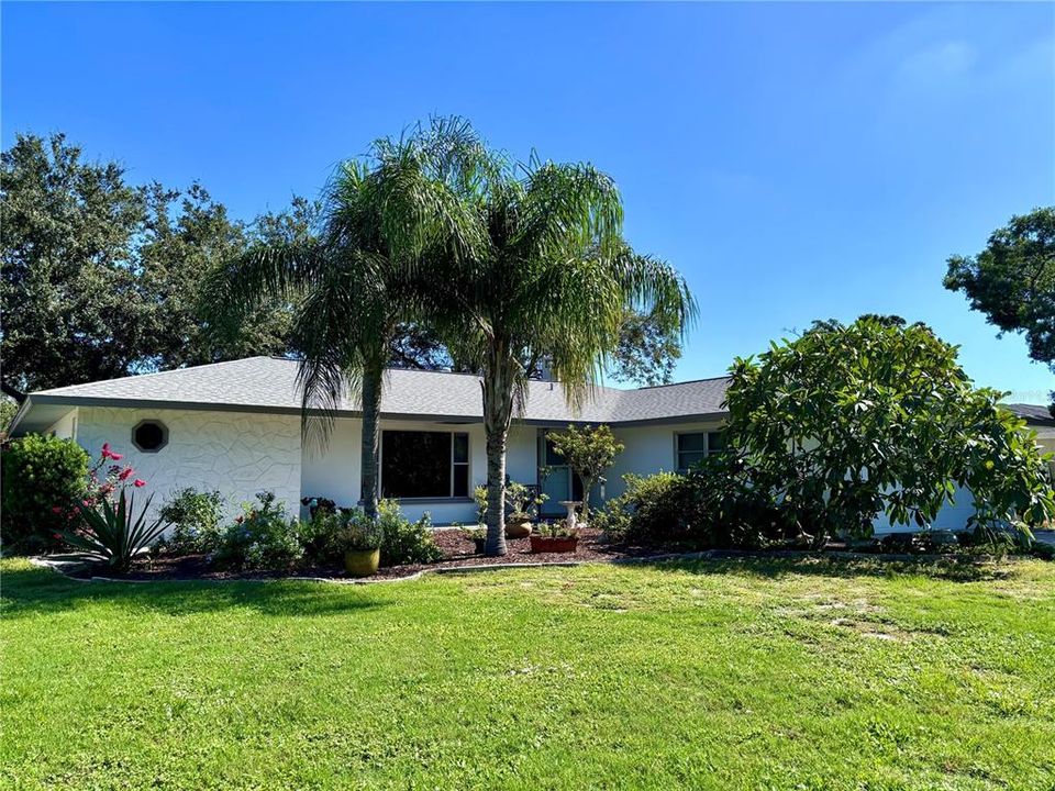 For Sale: $650,000 (3 beds, 2 baths, 2055 Square Feet)