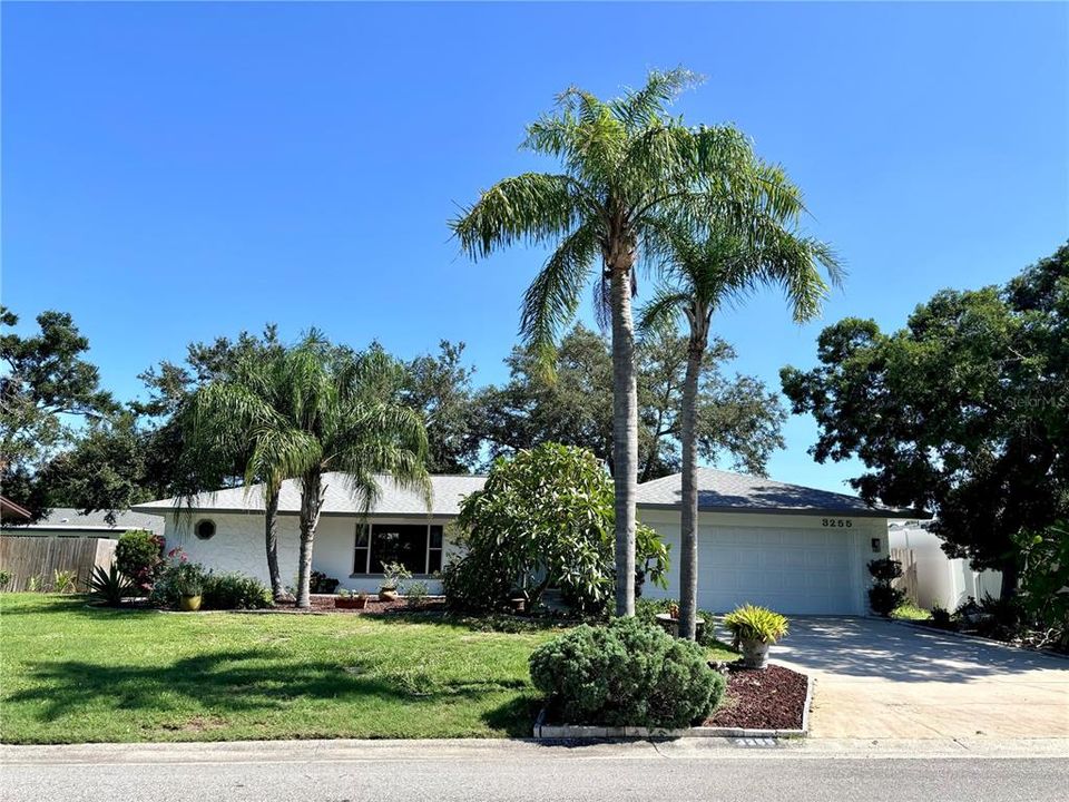 For Sale: $650,000 (3 beds, 2 baths, 2055 Square Feet)