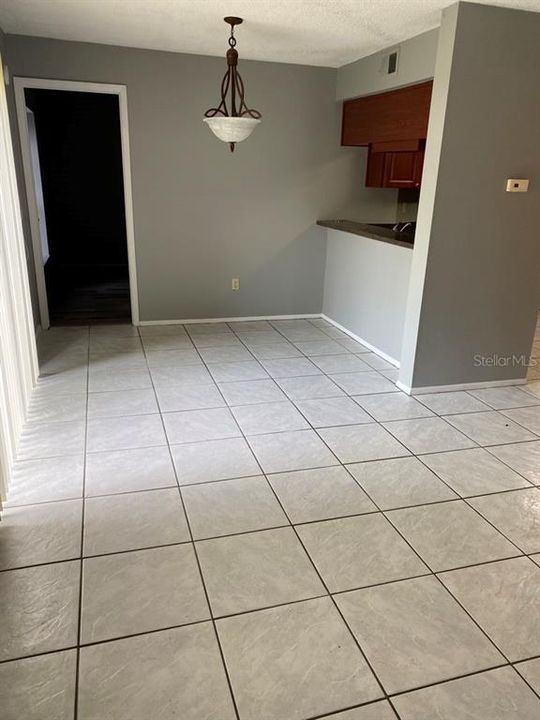 For Rent: $1,750 (2 beds, 2 baths, 912 Square Feet)