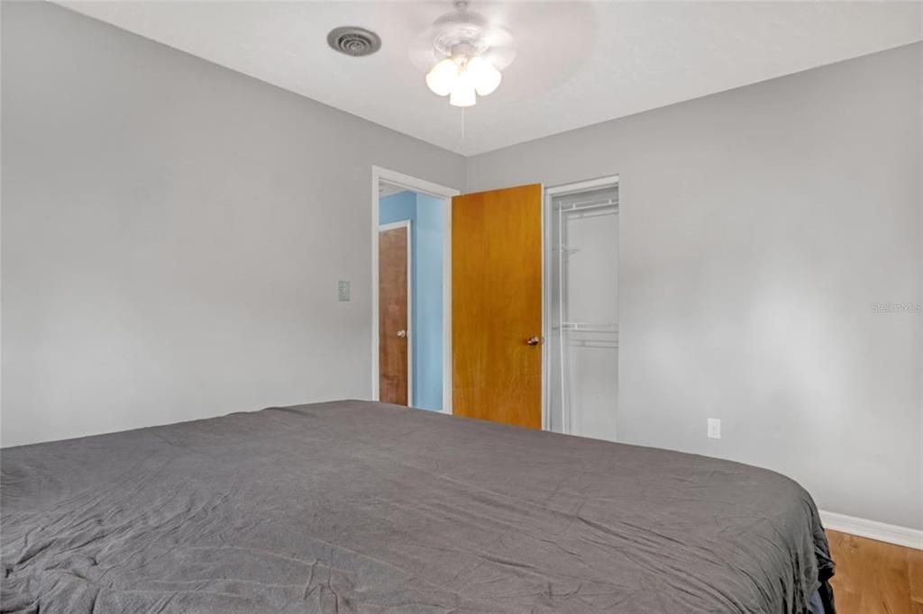 For Sale: $269,900 (3 beds, 2 baths, 1165 Square Feet)