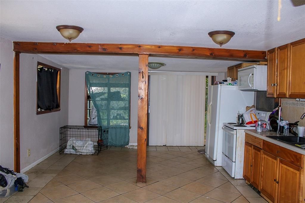 For Sale: $154,500 (2 beds, 2 baths, 1020 Square Feet)