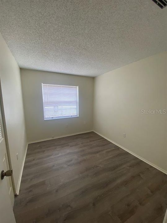 For Rent: $2,000 (3 beds, 2 baths, 1297 Square Feet)