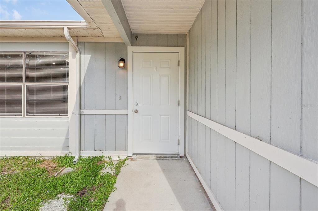 For Sale: $329,900 (3 beds, 2 baths, 1108 Square Feet)