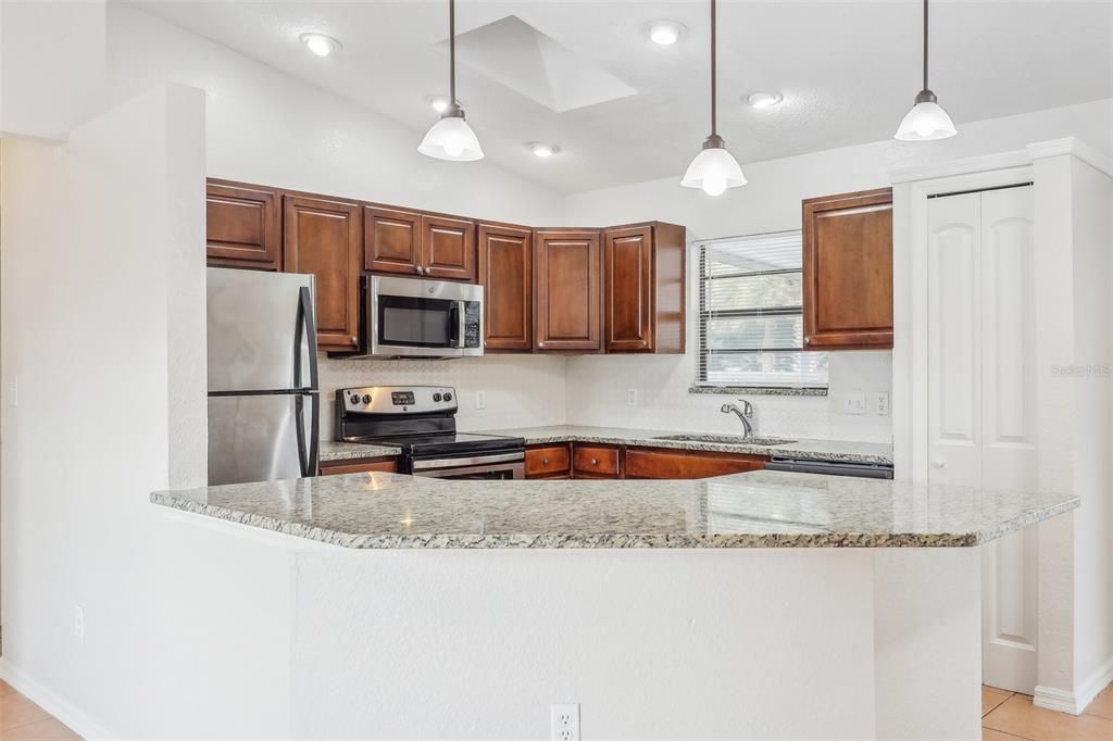 For Sale: $329,900 (3 beds, 2 baths, 1108 Square Feet)