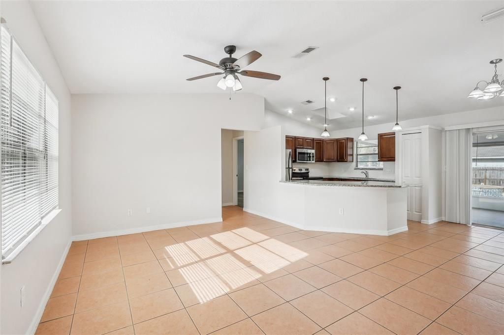 For Sale: $329,900 (3 beds, 2 baths, 1108 Square Feet)