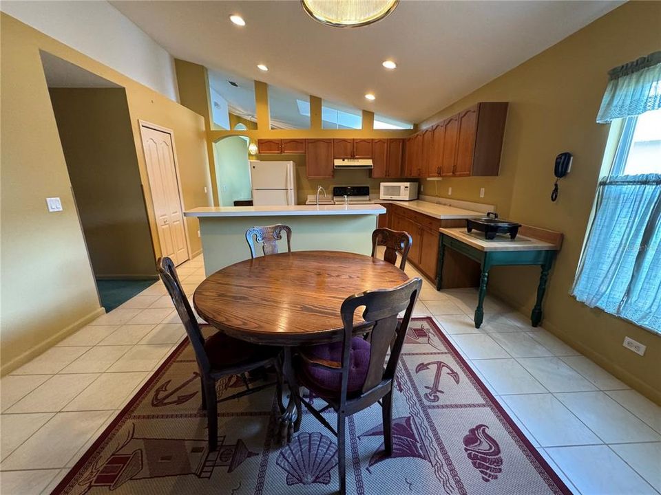 Kitchen and Breakfast Area