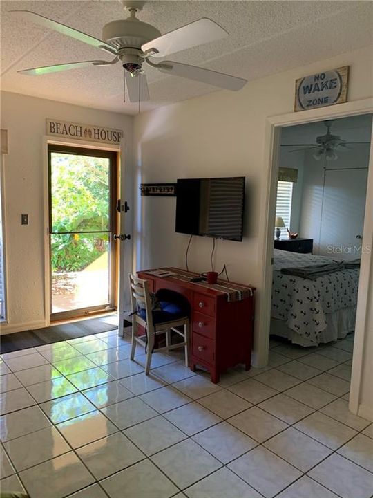 For Rent: $1,800 (1 beds, 1 baths, 470 Square Feet)