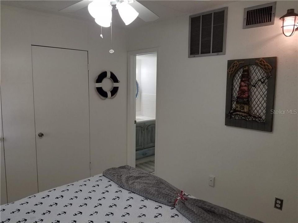 For Rent: $1,800 (1 beds, 1 baths, 470 Square Feet)