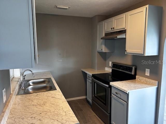 For Rent: $2,695 (3 beds, 2 baths, 1184 Square Feet)