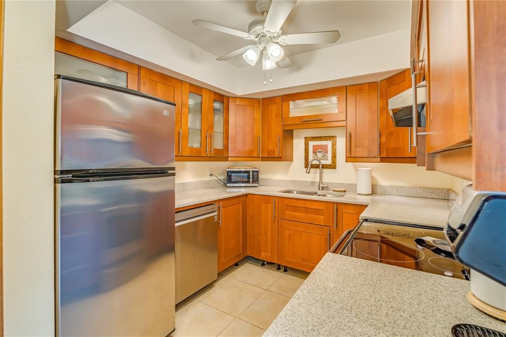 For Sale: $529,900 (2 beds, 2 baths, 1115 Square Feet)