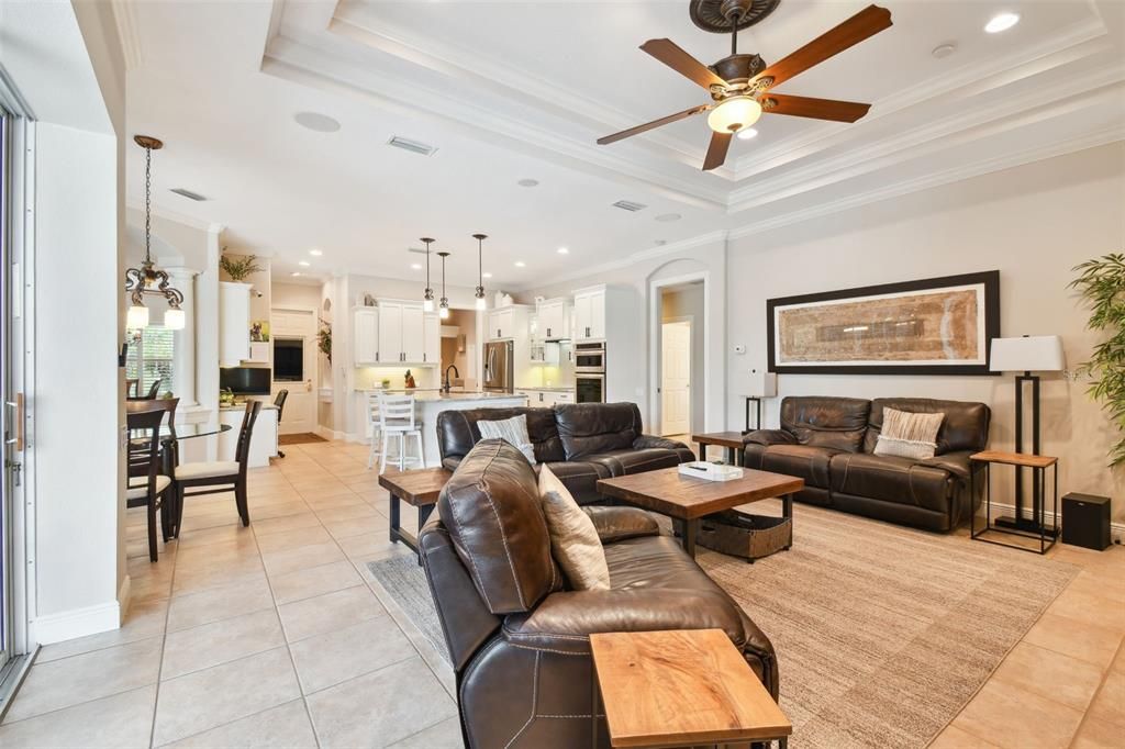 Active With Contract: $810,000 (5 beds, 3 baths, 3075 Square Feet)