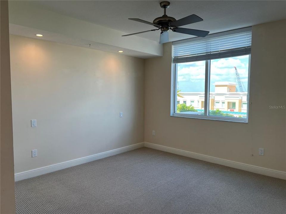 For Rent: $2,850 (2 beds, 2 baths, 1323 Square Feet)