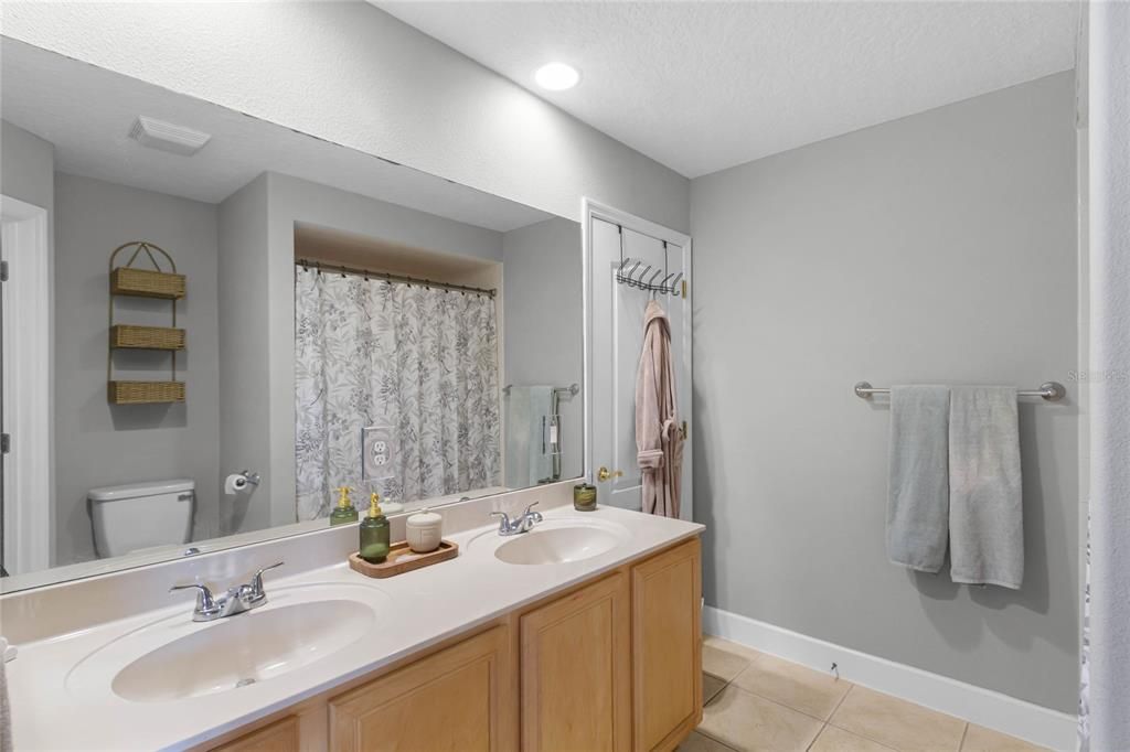 Centrally located bathroom (Jack and Jill Style) Between bedroom #3 and Bedroom #4 Upstairs