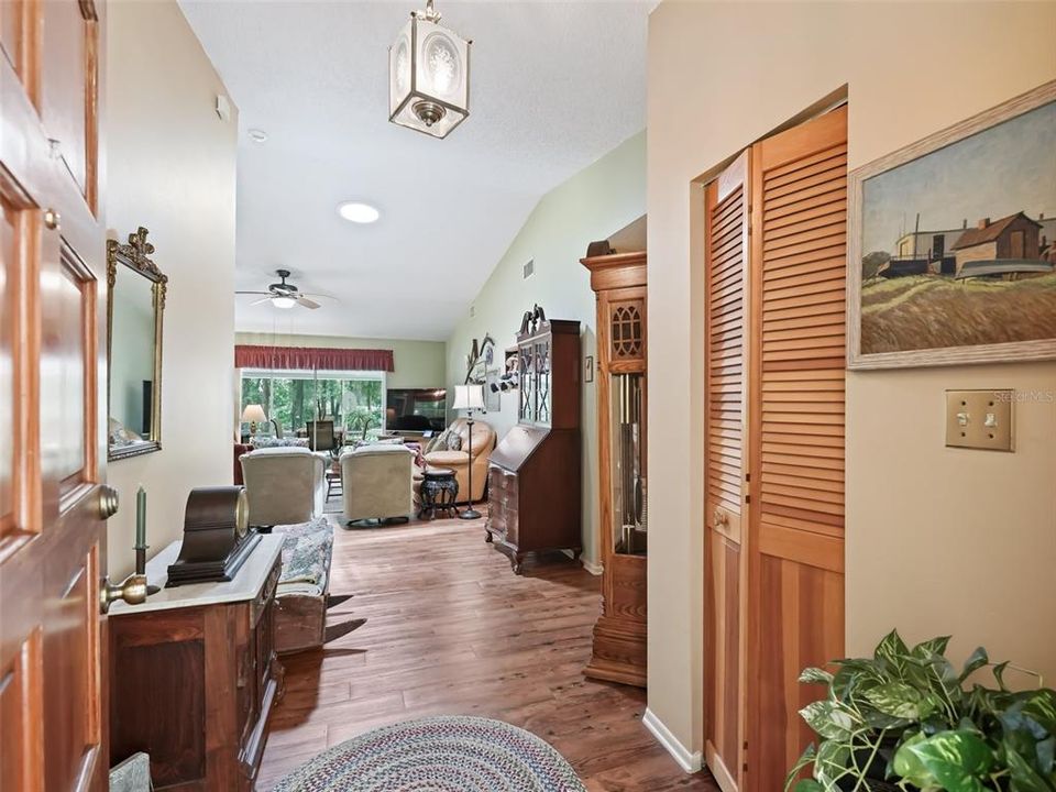 For Sale: $449,900 (3 beds, 2 baths, 1662 Square Feet)