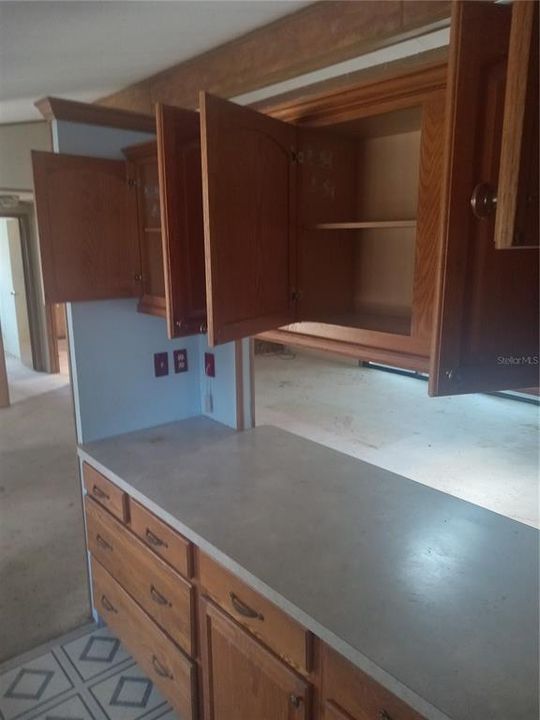 For Sale: $140,000 (2 beds, 1 baths, 1176 Square Feet)