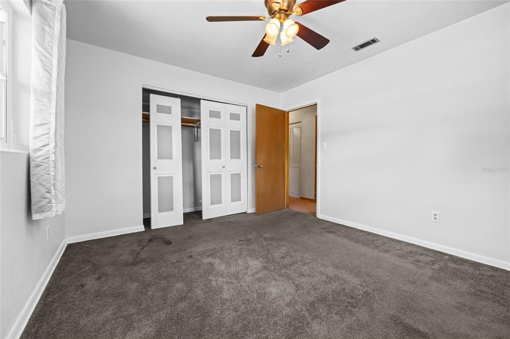 Active With Contract: $249,000 (3 beds, 2 baths, 1080 Square Feet)