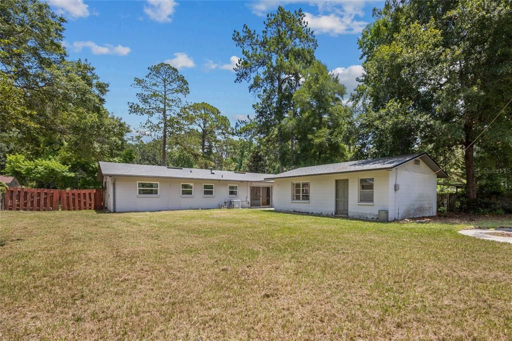 Active With Contract: $249,000 (3 beds, 2 baths, 1080 Square Feet)