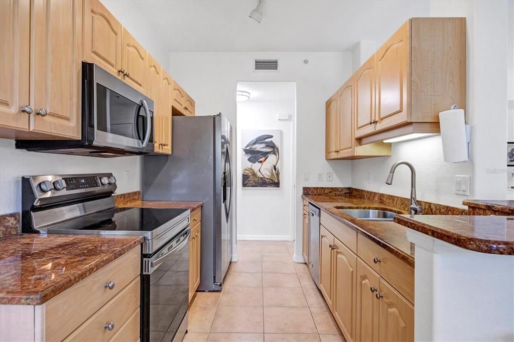 Beautifully updated kitchen!