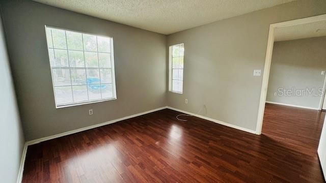 For Rent: $1,350 (1 beds, 1 baths, 540 Square Feet)