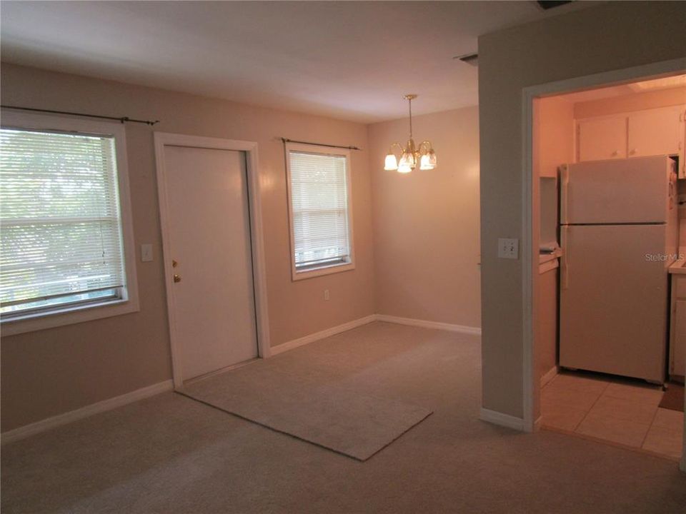 For Sale: $89,000 (1 beds, 1 baths, 585 Square Feet)