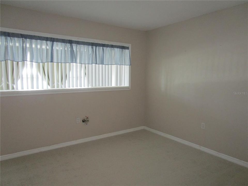 For Sale: $89,000 (1 beds, 1 baths, 585 Square Feet)