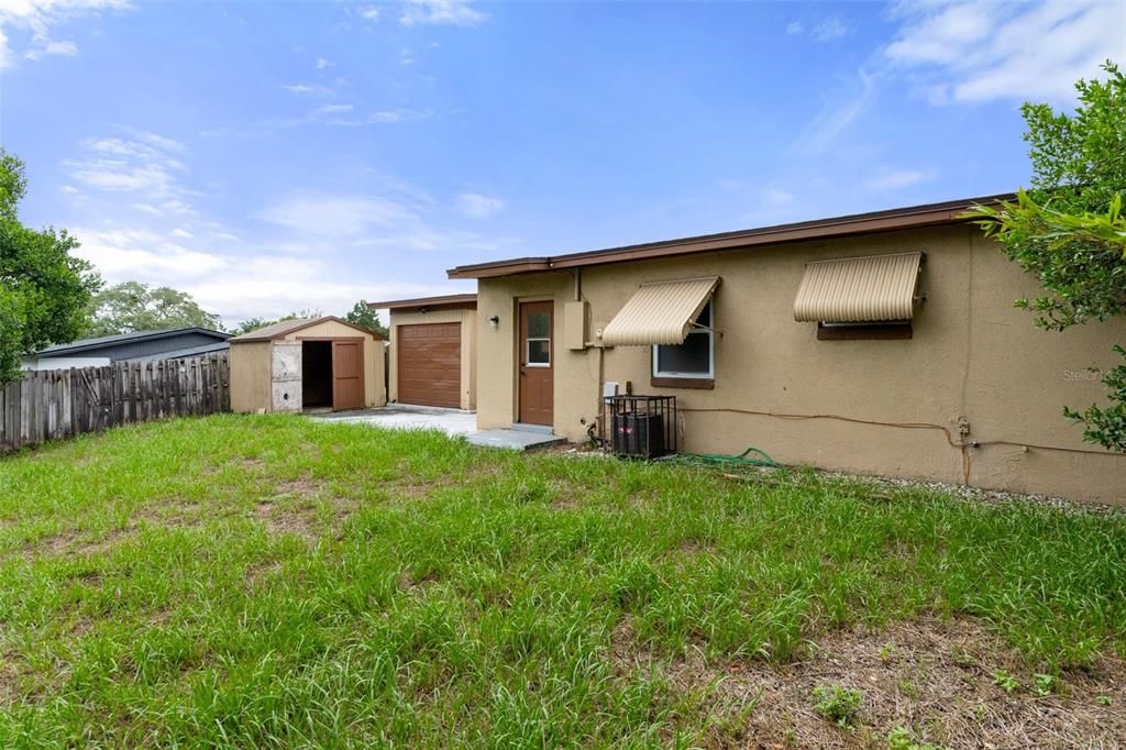 For Sale: $239,000 (3 beds, 1 baths, 864 Square Feet)