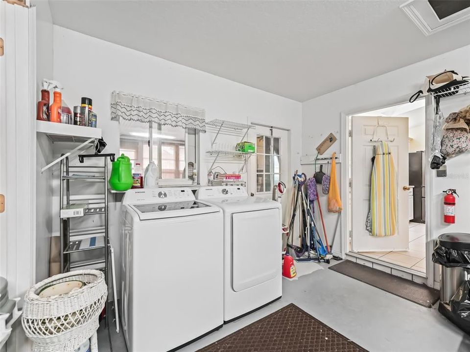 For Sale: $289,000 (2 beds, 2 baths, 1678 Square Feet)